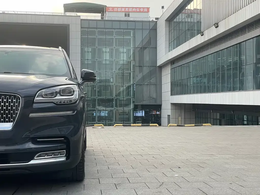 Lincoln Aviator 2021 из CN, фото 4