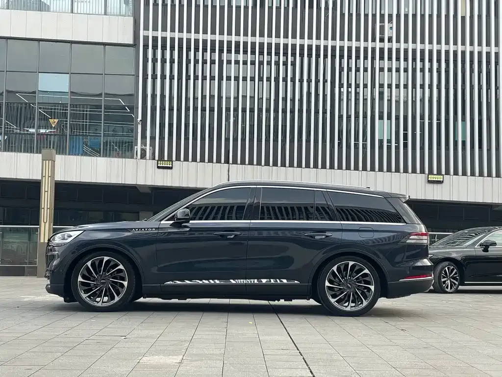 Lincoln Aviator 2021 из CN, фото 3