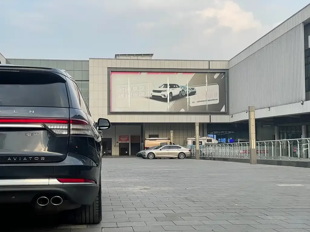 Lincoln Aviator 2021 из CN, фото 7