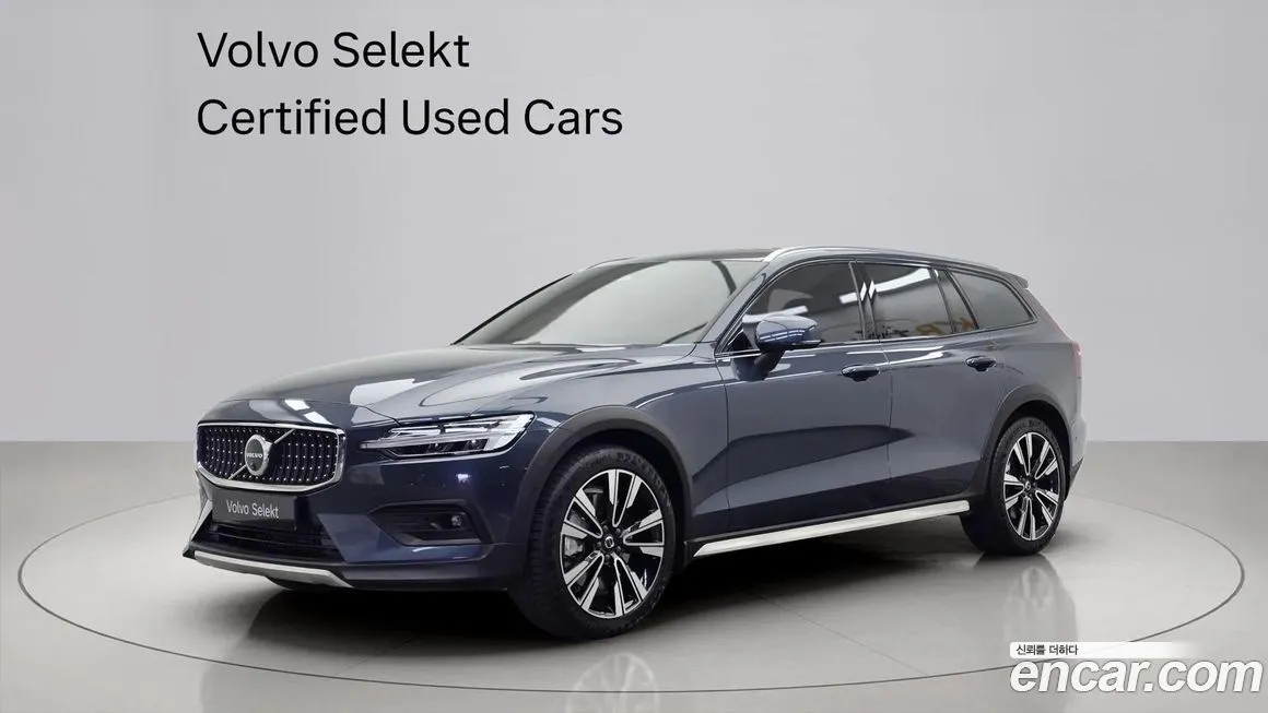 Volvo V60 — фото 1