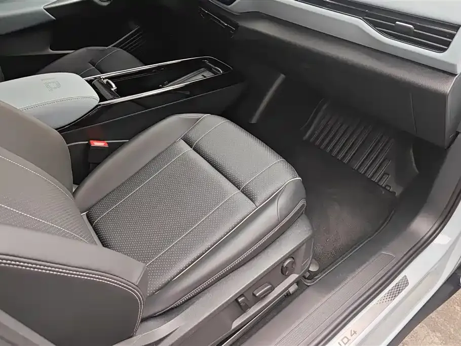 Volkswagen ID.4 X 2023 из CN, фото 8