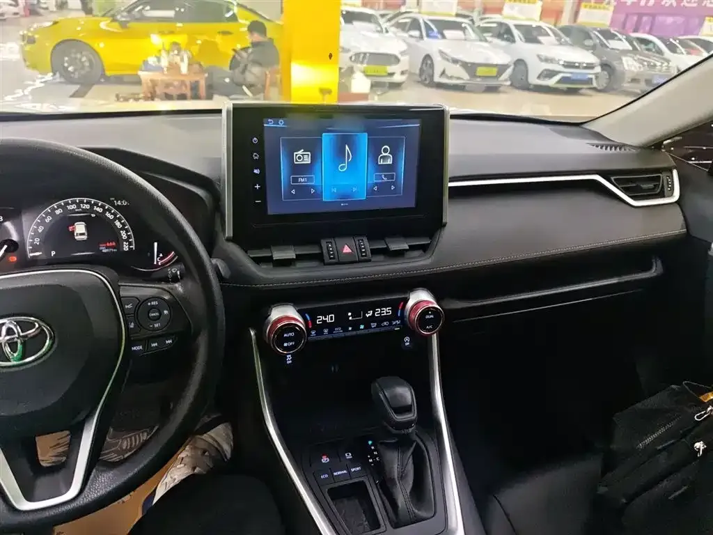 Toyota RAV4 2021 из CN, фото 3