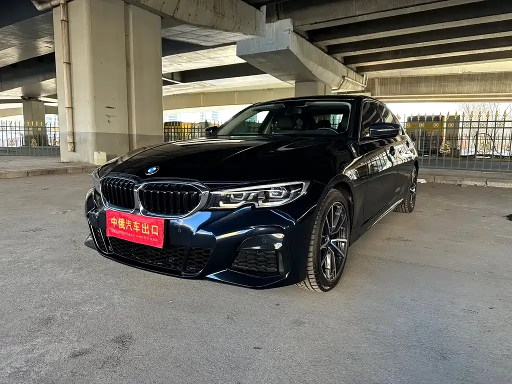 BMW 3 Series 2022 из CN, фото 1