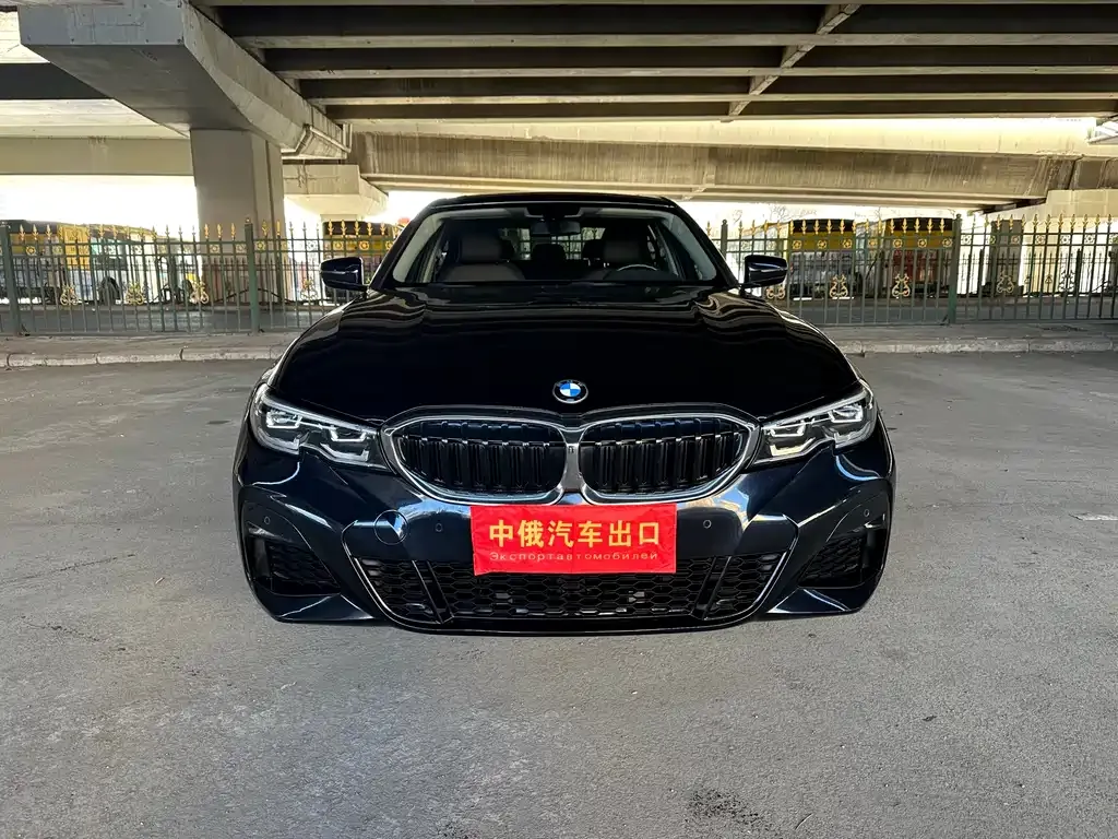 BMW 3 Series 2022 из CN, фото 2