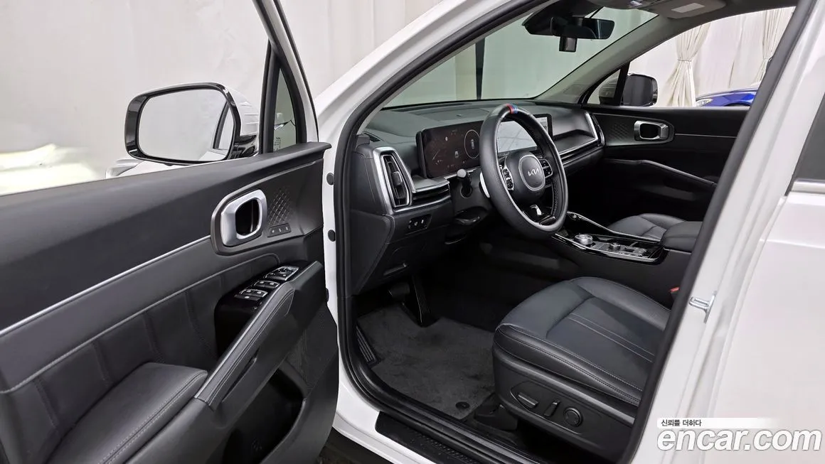 Kia Sorento — фото 8