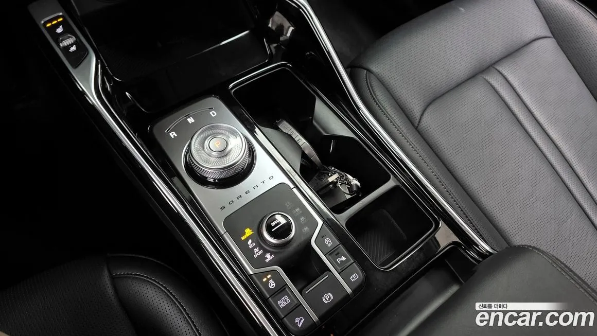 Kia Sorento — фото 7