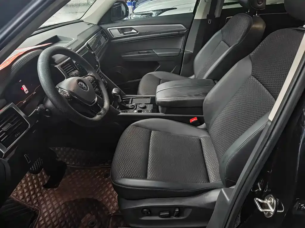 Volkswagen Teramont 2021 из CN, фото 5