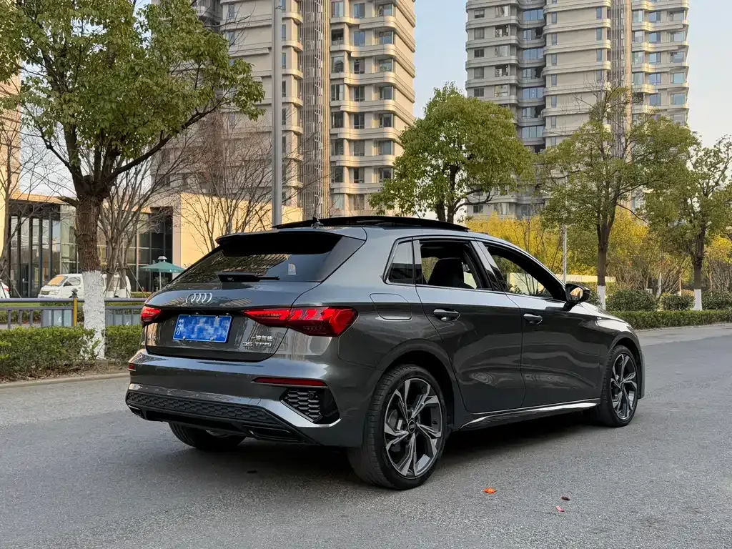 Audi A3 2023 из CN, фото 7