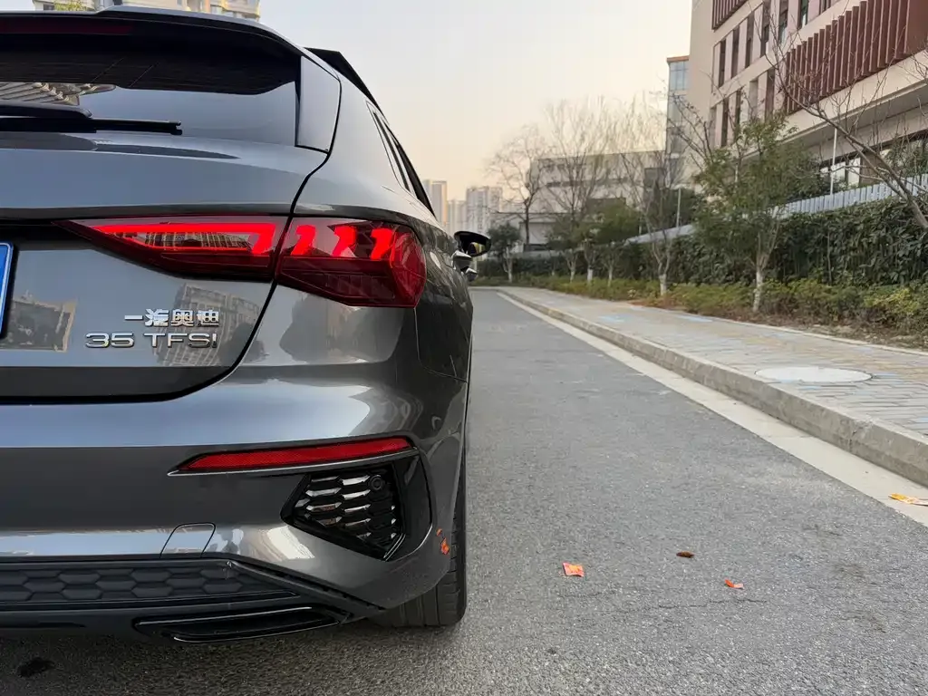 Audi A3 2023 из CN, фото 5