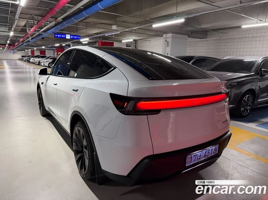 Tesla Model Y 2025 из KR, фото 4