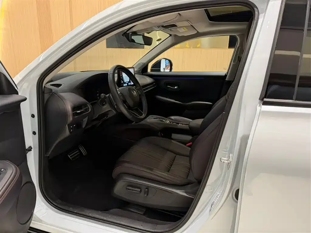 Honda ZR-V 2023 из CN, фото 5