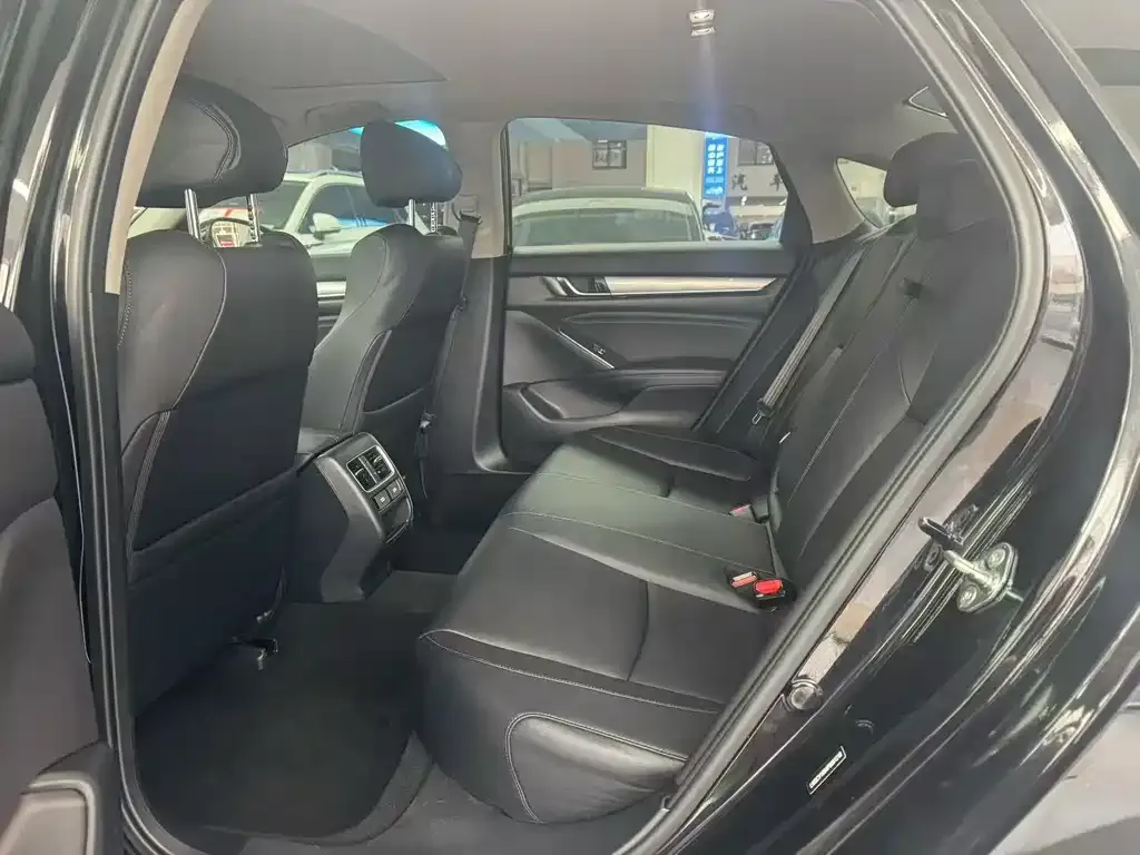 Honda Accord 2022 из CN, фото 4