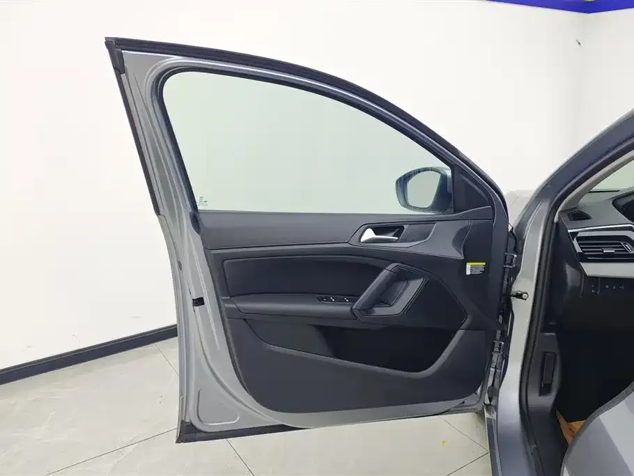 Peugeot 408 2025 из CN, фото 9