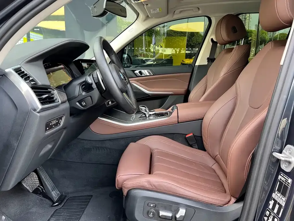 BMW X5 (Import) — фото 6
