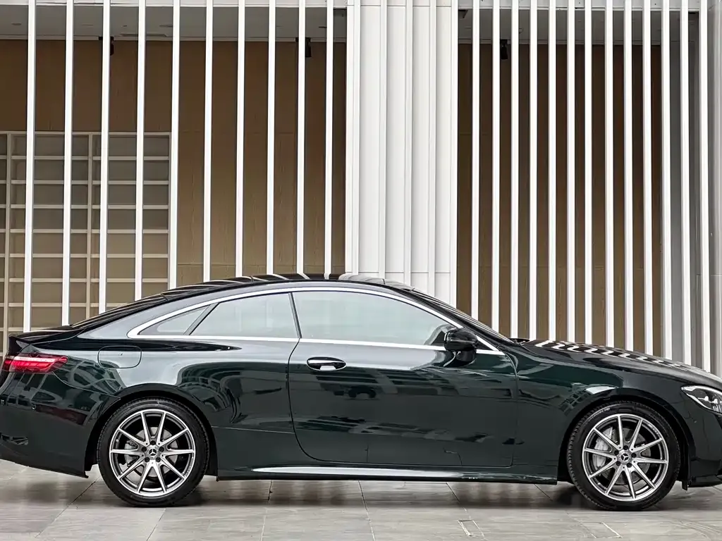 Mercedes-Benz E-Class (Import) — фото 4