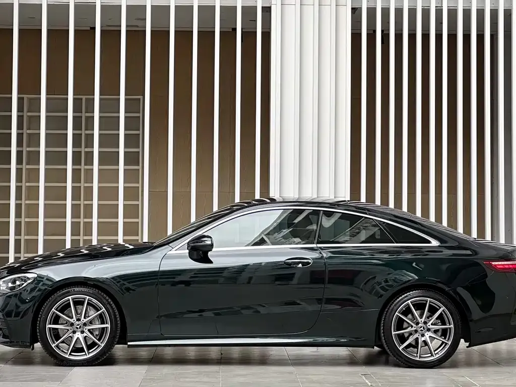Mercedes-Benz E-Class (Import) — фото 5