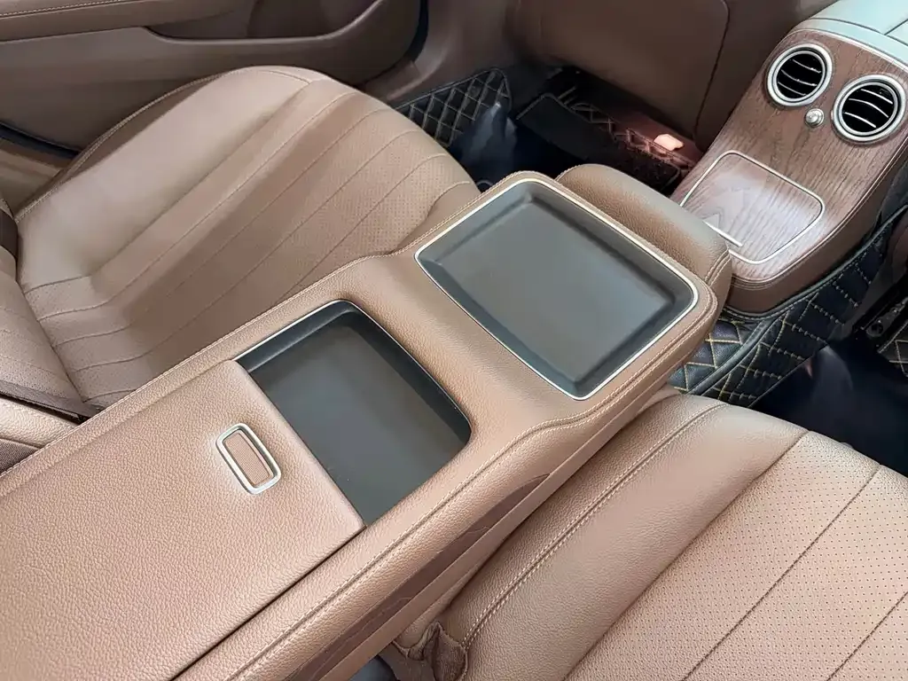 Mercedes-Benz E-Class 2021 из CN, фото 8