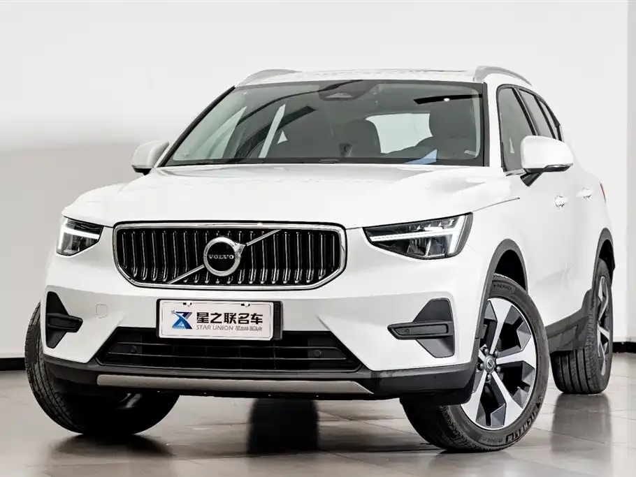 Volvo XC40 2024 из CN, фото 7