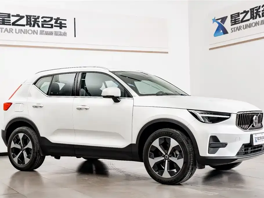 Volvo XC40 2024 из CN, фото 10
