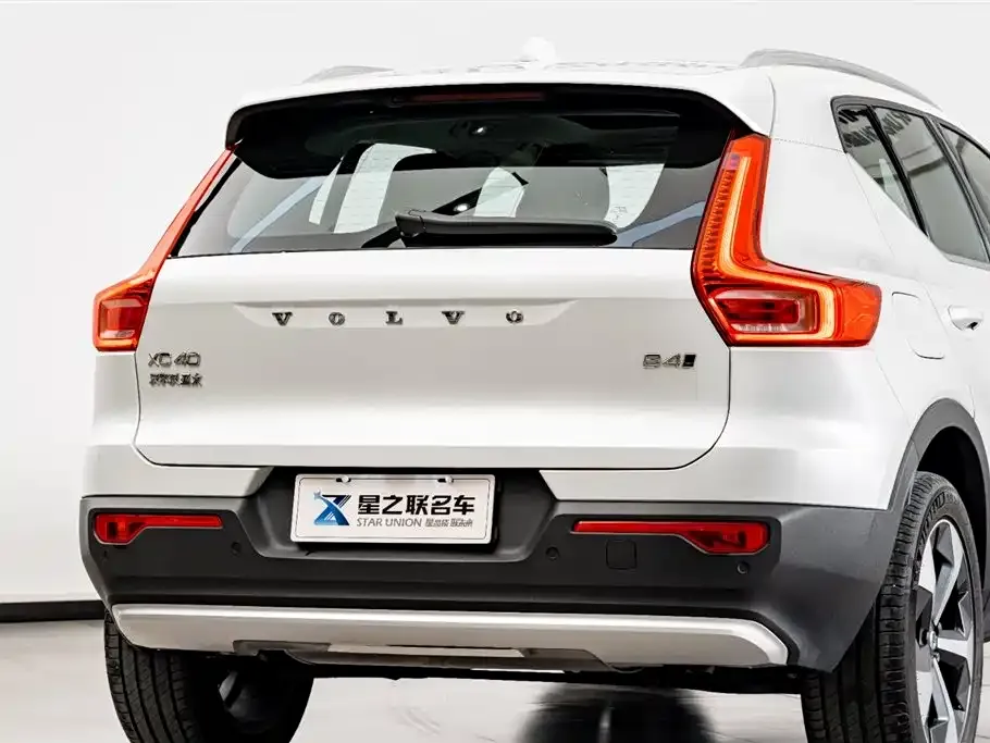 Volvo XC40 2024 из CN, фото 5