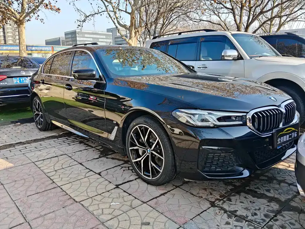 BMW 5 Series — фото 8