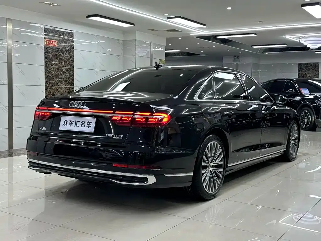 Audi A8 2024 из CN, фото 8