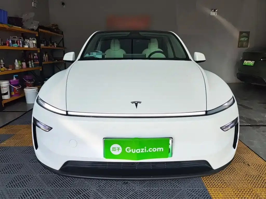 Tesla Model Y — фото 2