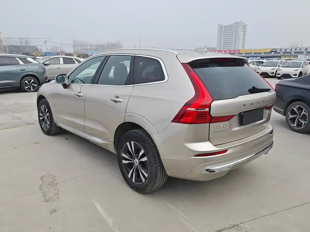 Volvo XC60 2024 из CN, фото 6
