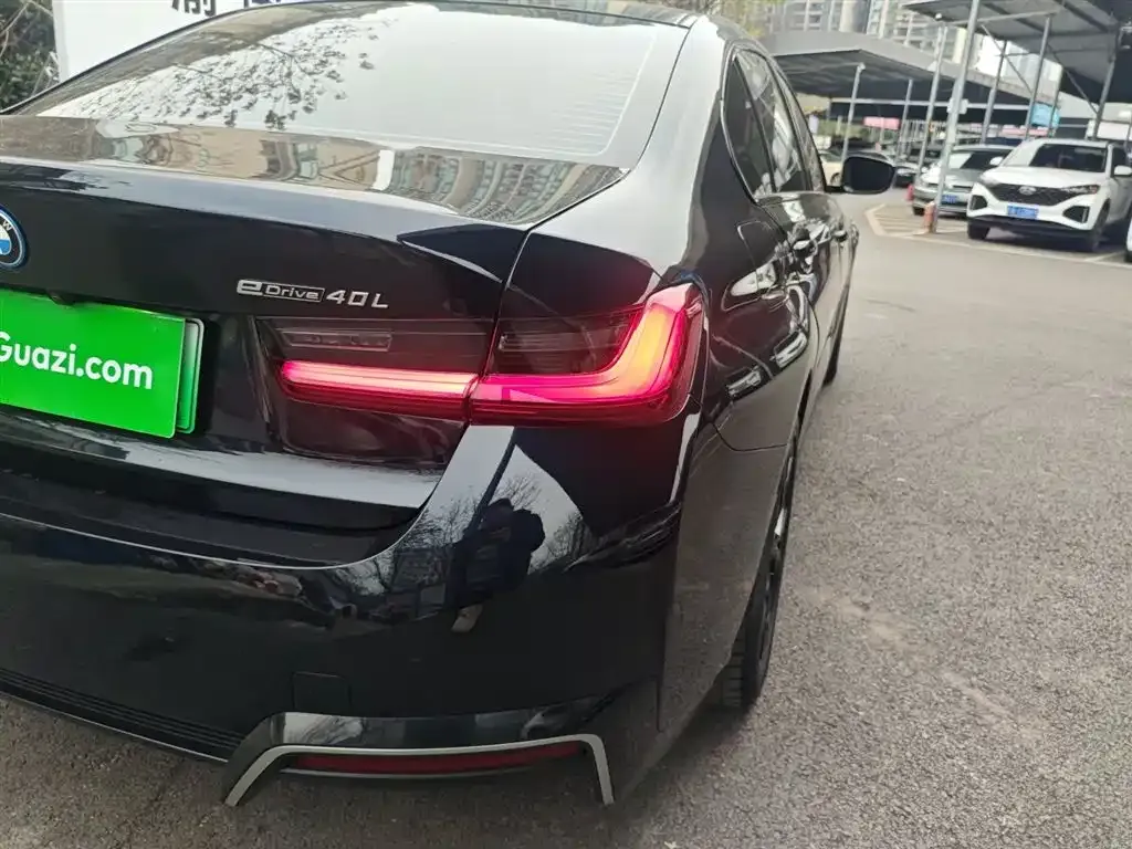 BMW i3 2025 из CN, фото 2