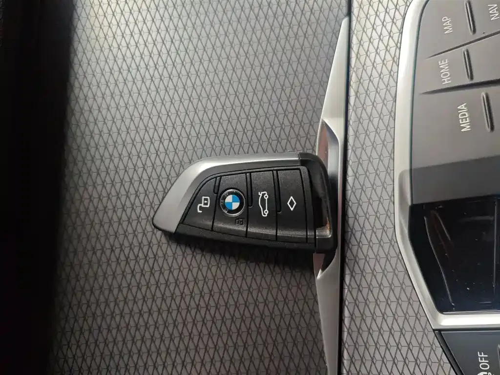 BMW i3 2025 из CN, фото 4