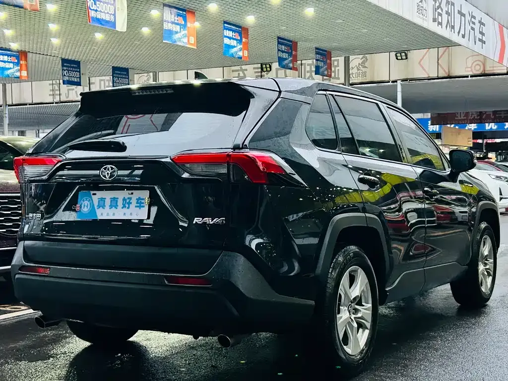 Toyota RAV4 2024 из CN, фото 9