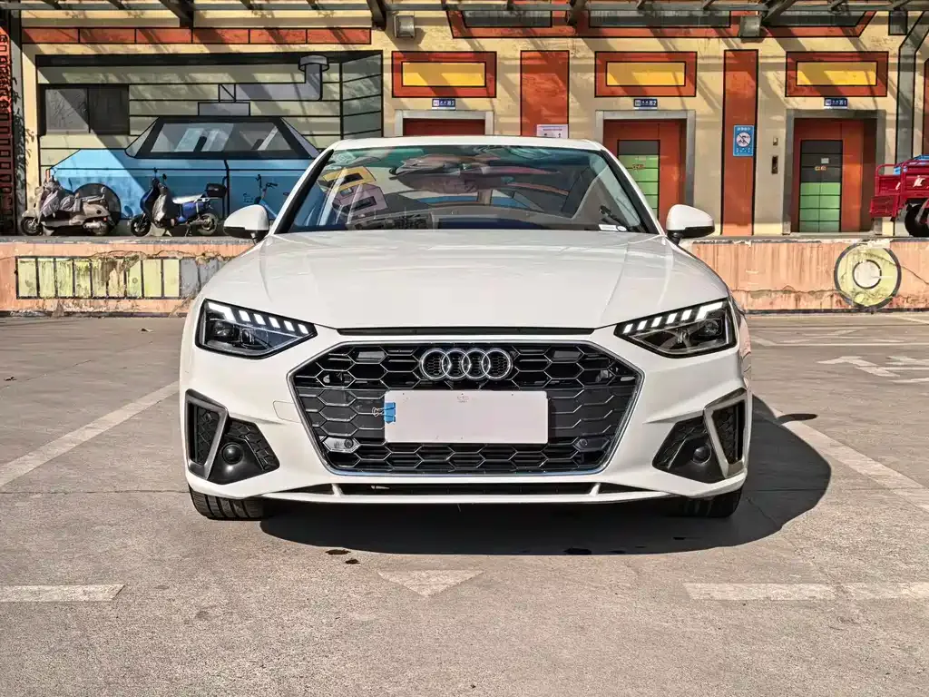 Audi A4L — фото 2
