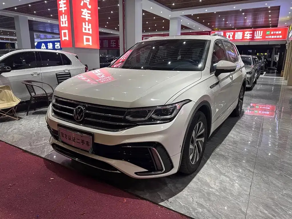 Volkswagen Tiguan L New Energy — фото 1