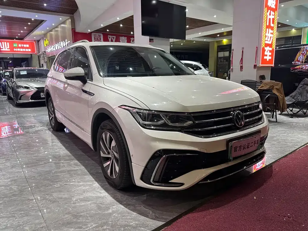Volkswagen Tiguan L New Energy — фото 4