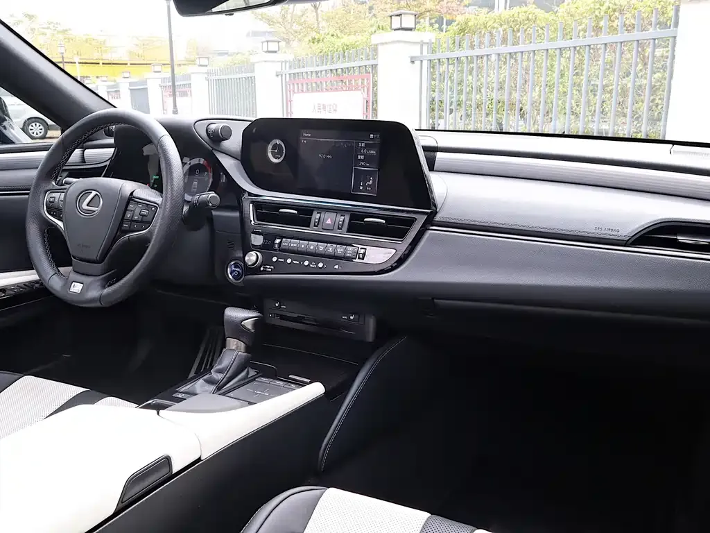 Lexus ES 2021 из CN, фото 2