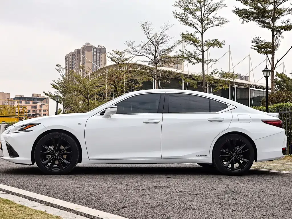 Lexus ES 2021 из CN, фото 10