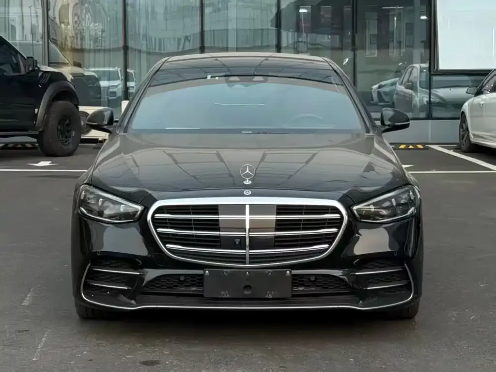 Mercedes-Benz S-Class — фото 1