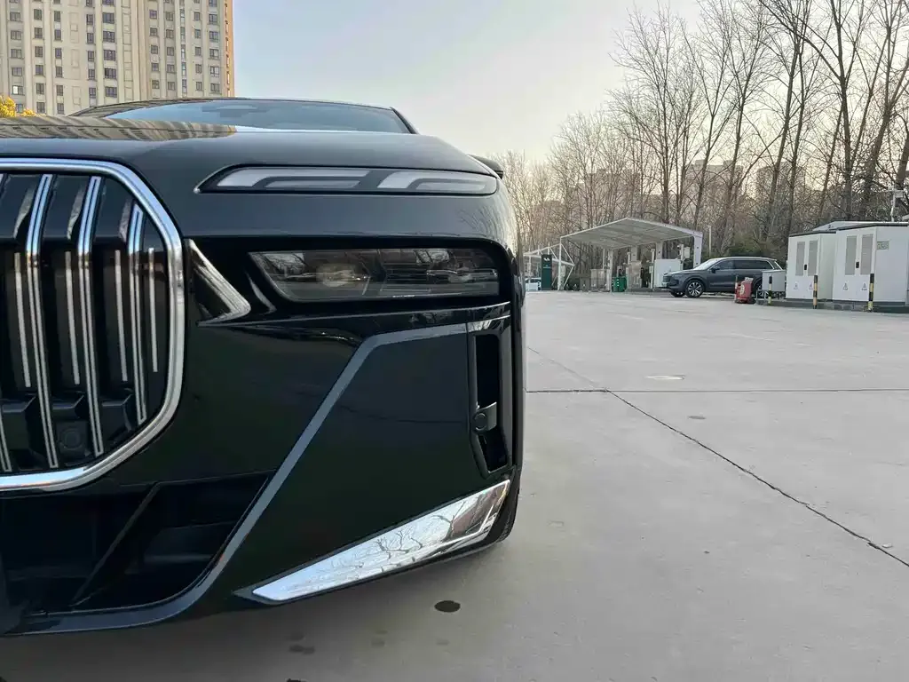 BMW 7 Series 2024 из CN, фото 3