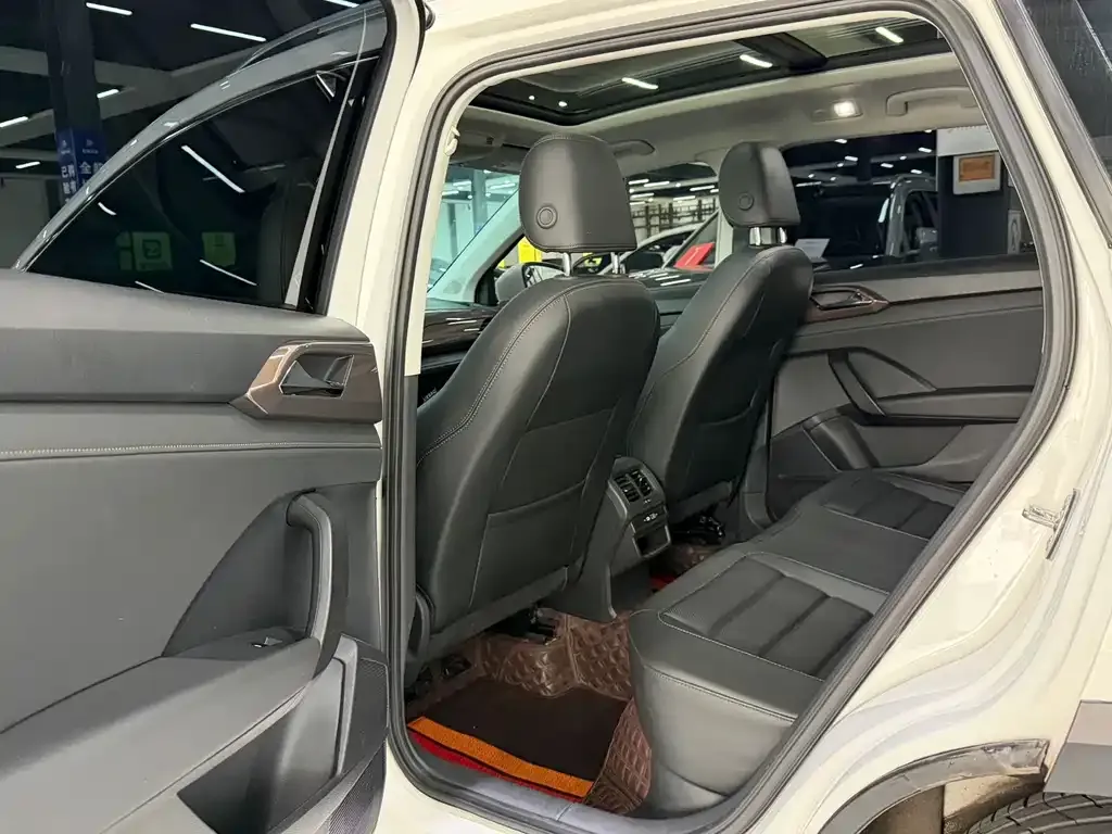 Volkswagen Tharu 2022 из CN, фото 5