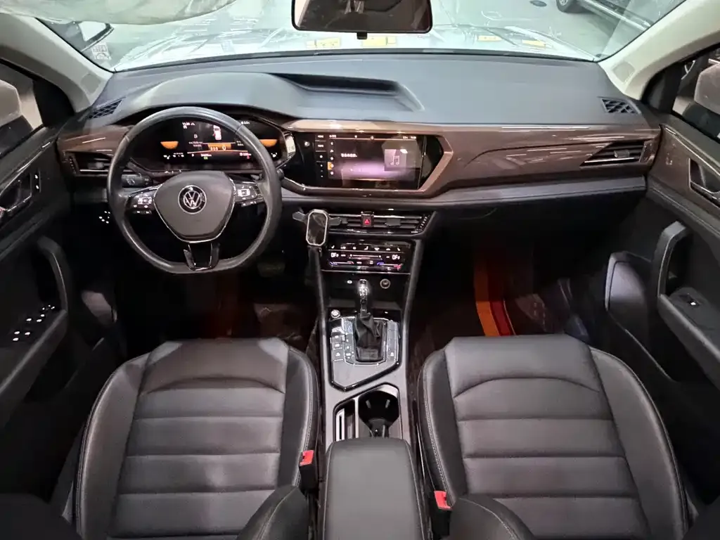 Volkswagen Tharu 2022 из CN, фото 9