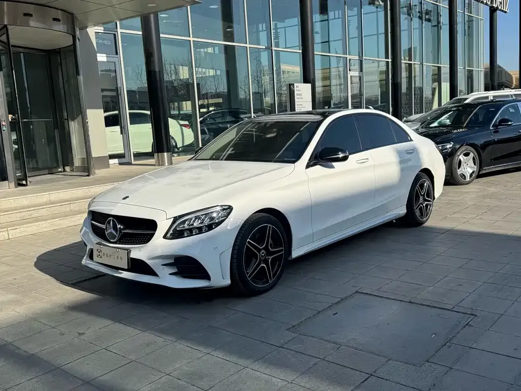 Mercedes-Benz C-Class — фото 1