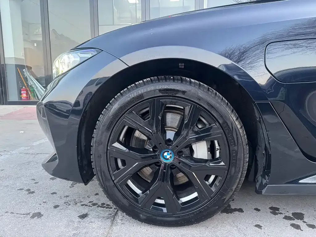 BMW i3 — фото 5