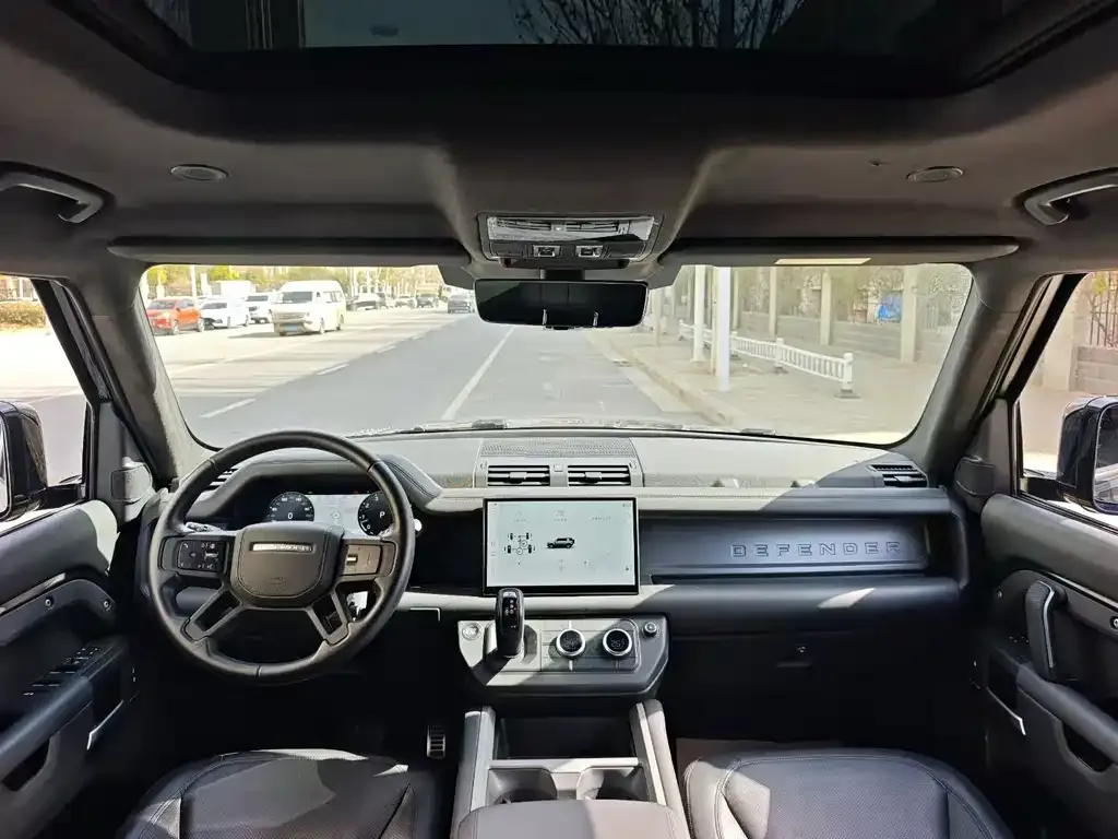 Land Rover Defender — фото 5