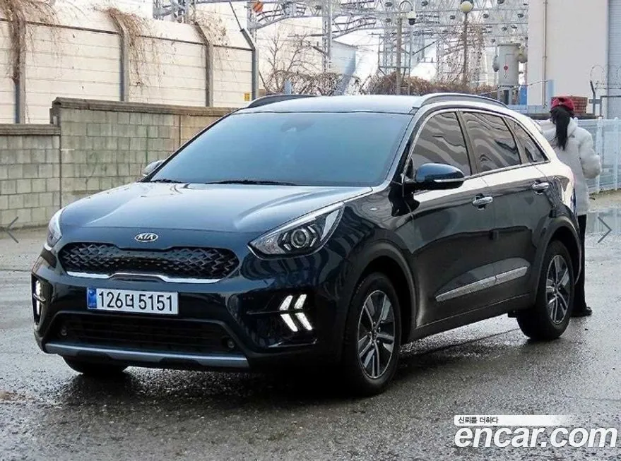Kia Niro — фото 1