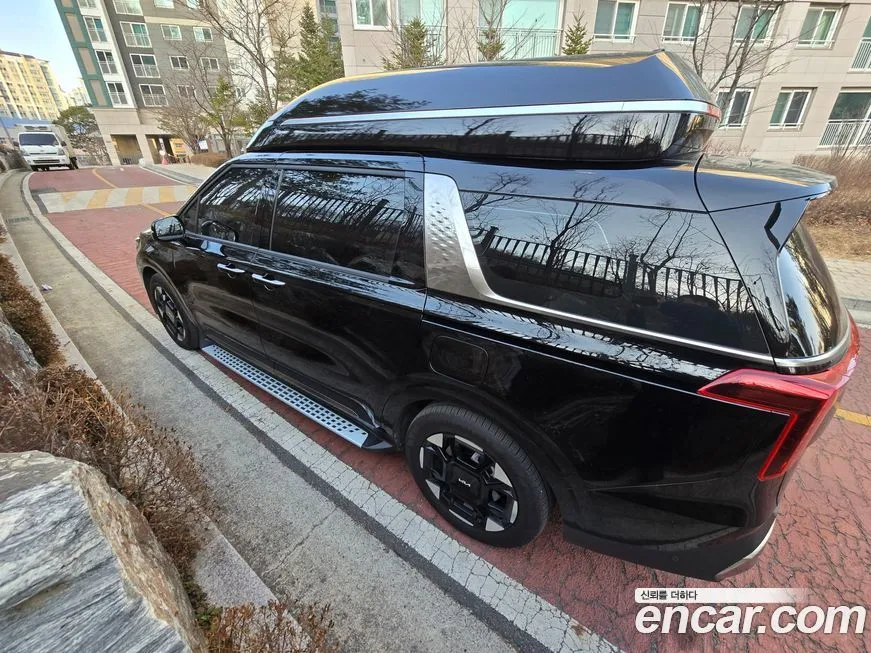 Kia Carnival — фото 10