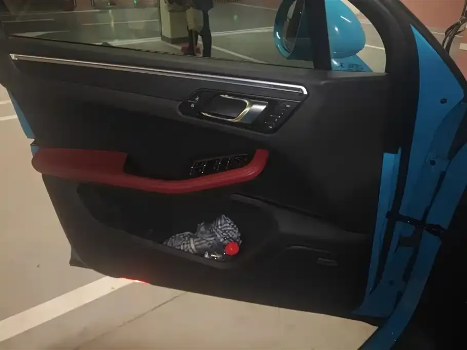 Porsche Macan 2022 из CN, фото 8