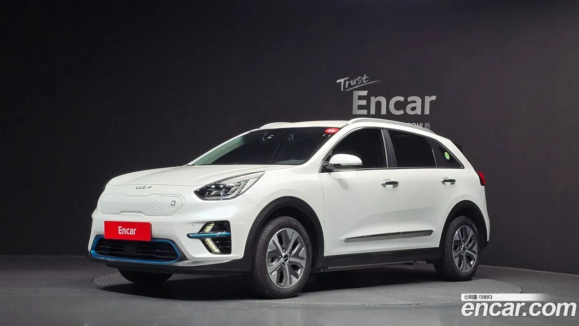 Kia Niro — фото 1