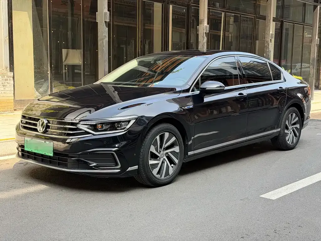 Volkswagen Magotan GTE PHEV 2021 из CN, фото 1