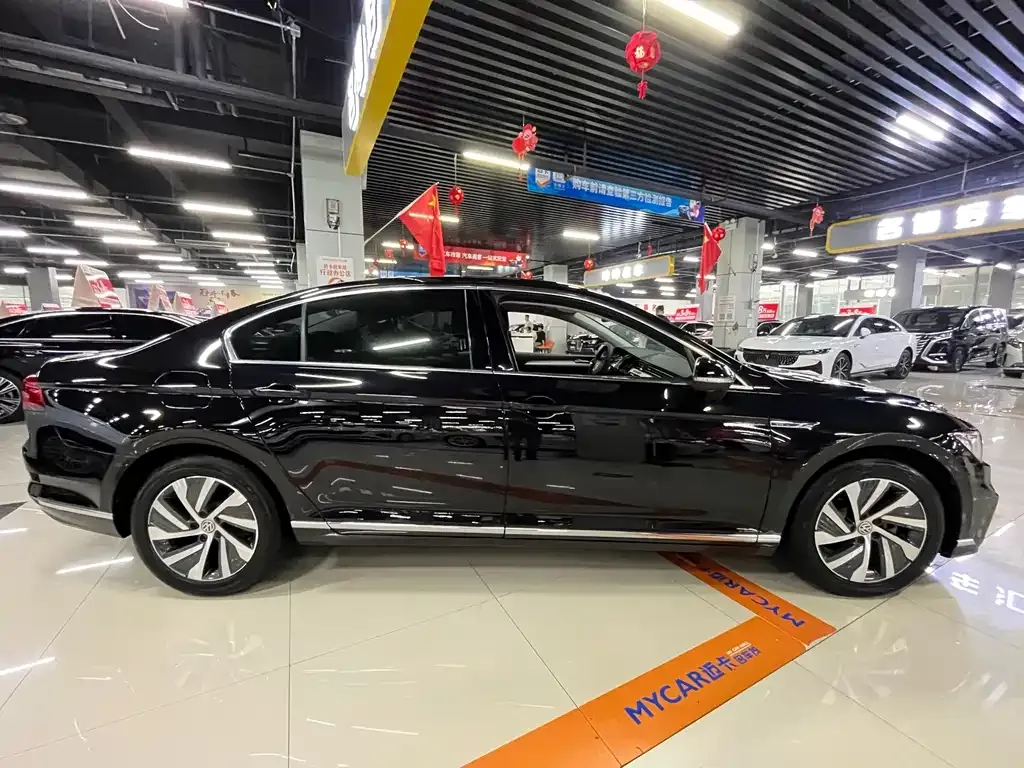 Volkswagen Magotan GTE PHEV 2021 из CN, фото 7