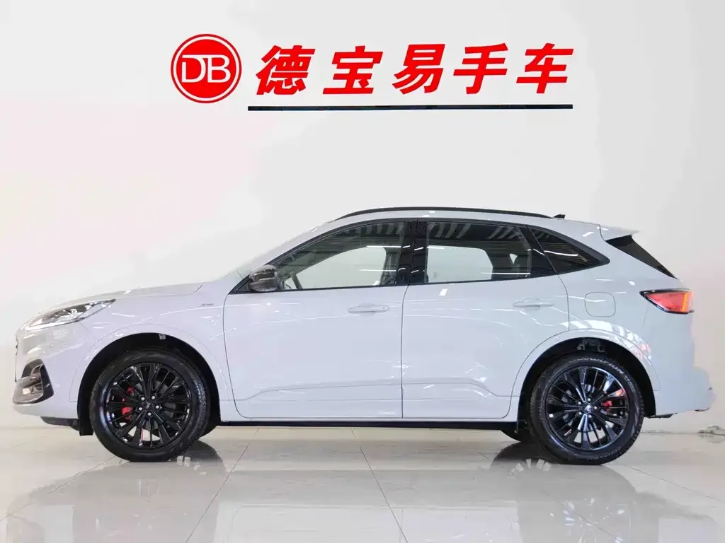 Ford Escape 2023 из CN, фото 5